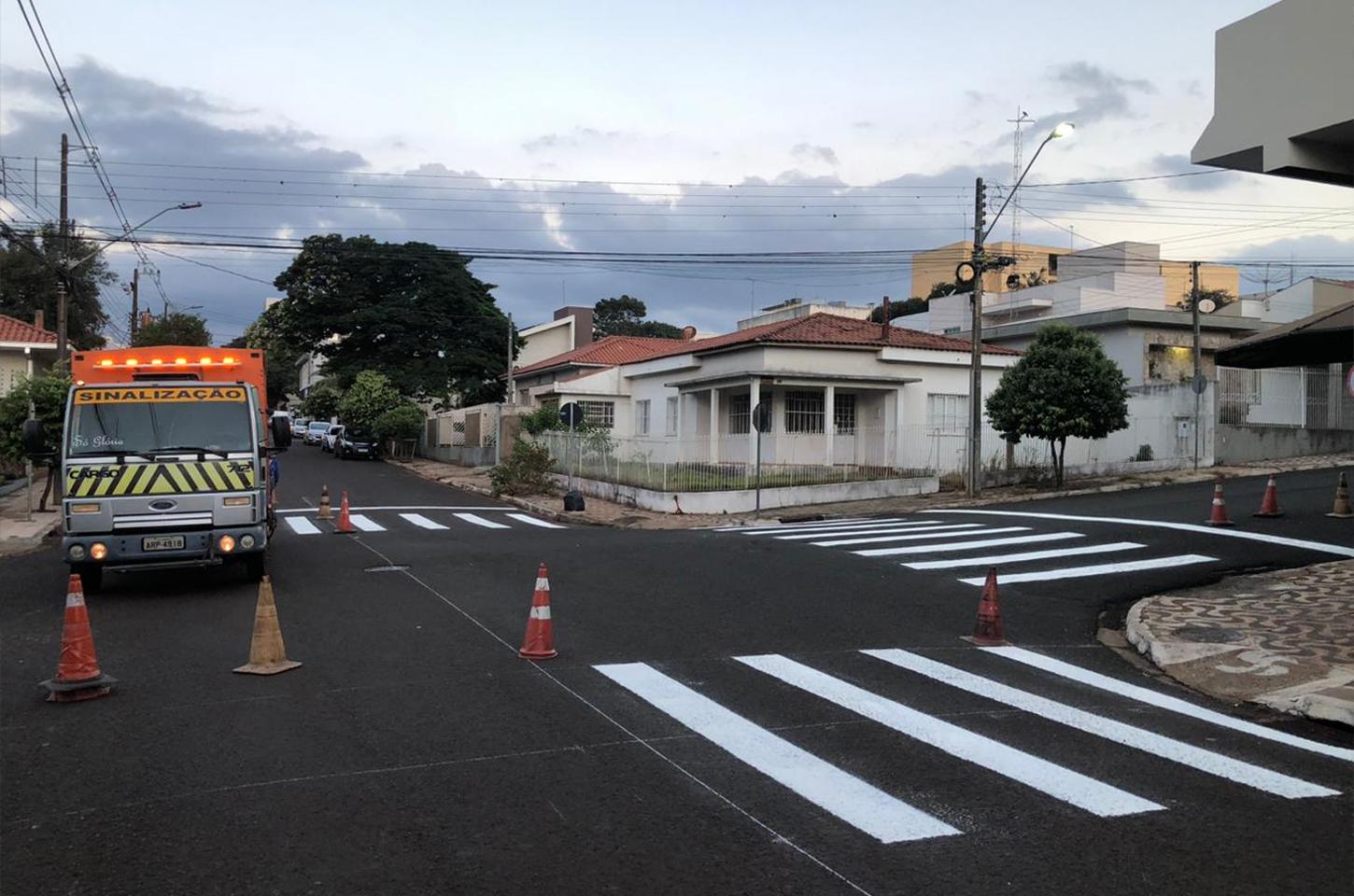 Prefeitura e Detran/PR retomam pintura viária das ruas Jandaia do Sul