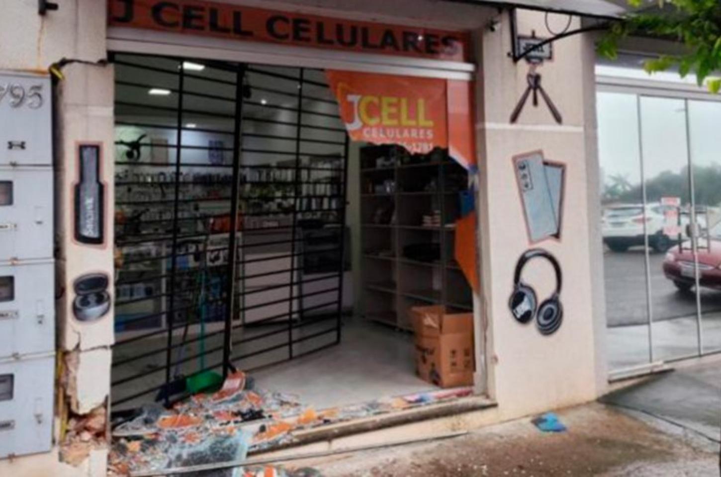 Loja de celulares é arrombada no centro de Jandaia do Su