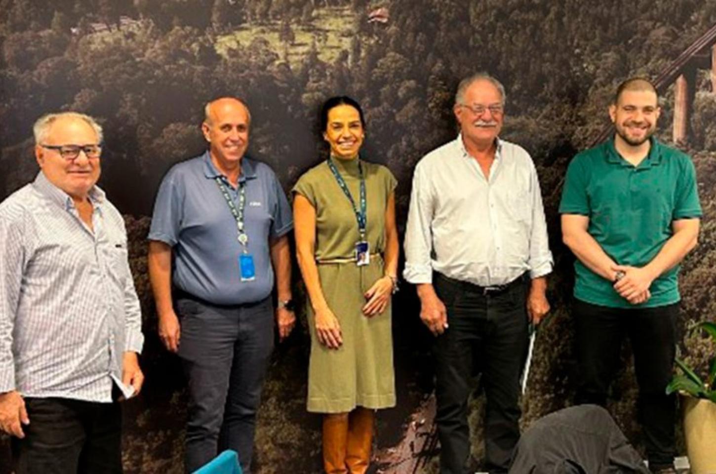 Prefeito de Jandaia discute com a Rumo construção de passagem no trevo do Panela de Pedra