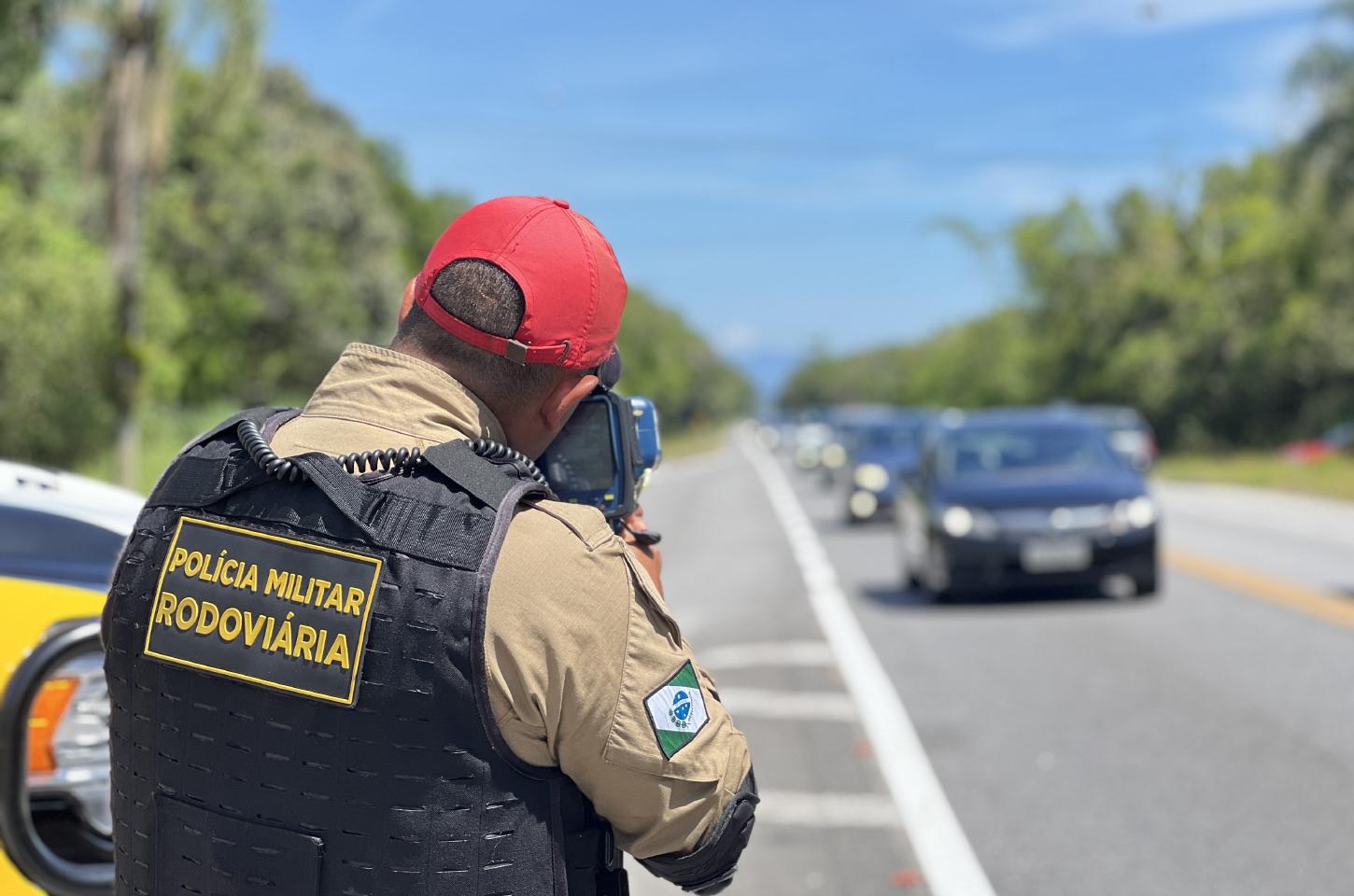 Polícia Rodoviária reforça fiscalização nas estradas do Paraná durante feriado de Corpus Christi