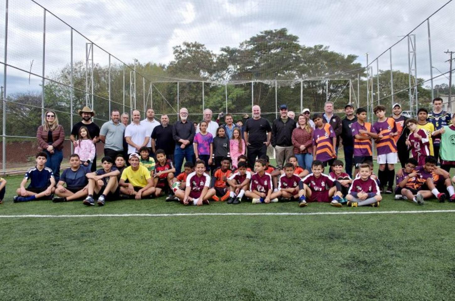 Prefeitura de Jandaia do Sul entrega complexo esportivo Meu Campinho no Distrito São José