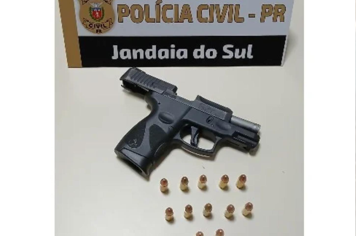 Polícia Civil prende homem por porte ilegal de arma de uso restrito em Jandaia do Sul